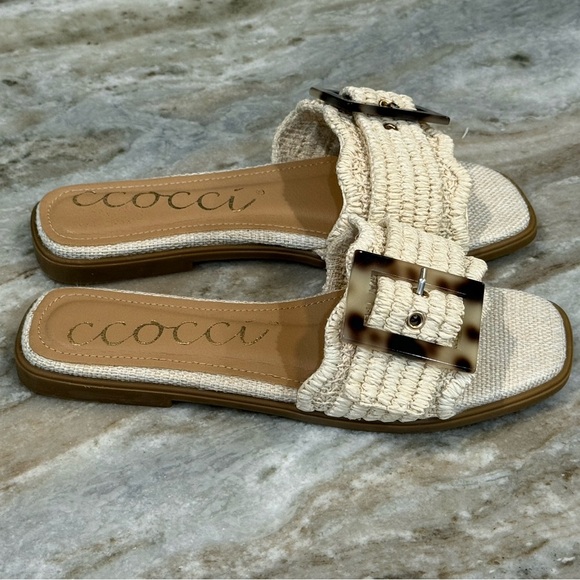 Women’s CCOCCI Leslie buckle slip on sandal- Size 5.5 - Picture 4 of 7